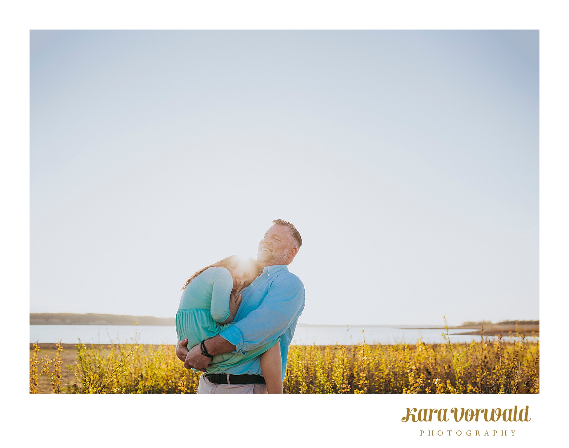 Des Moines | Des Moines Lifestyle photography | Des Moines Portrait photography | Des Moines photographer | Iowa photographer | midwest photographer | Kara Vorwald photography | Family photography | Des Moines family photographer | Des Moines wedding photographer, fall wedding photography, spring portraits, Iowa family photographer | golden hour portraits, outfit inspiration, natural woodsy photography, beach family photography, boho photography, Minneapolis photographer, Minneapolis wedding photographer| Minneapolis family photographer | saylorville lake